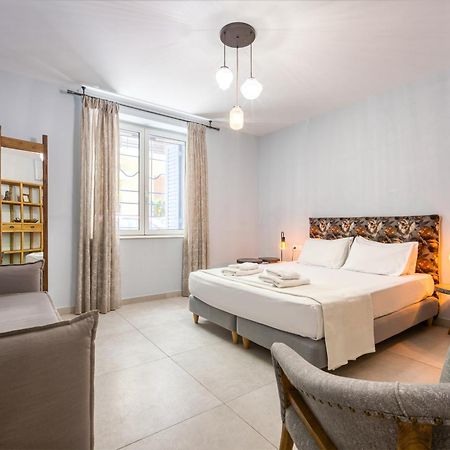 Bentzi...Boutique Apartment In Pangrati, Superior Suite Athens Ngoại thất bức ảnh
